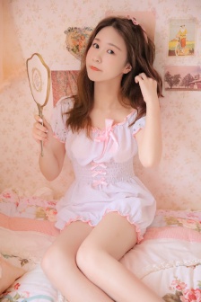 快穿在综艺上被NPC哭的小说推荐